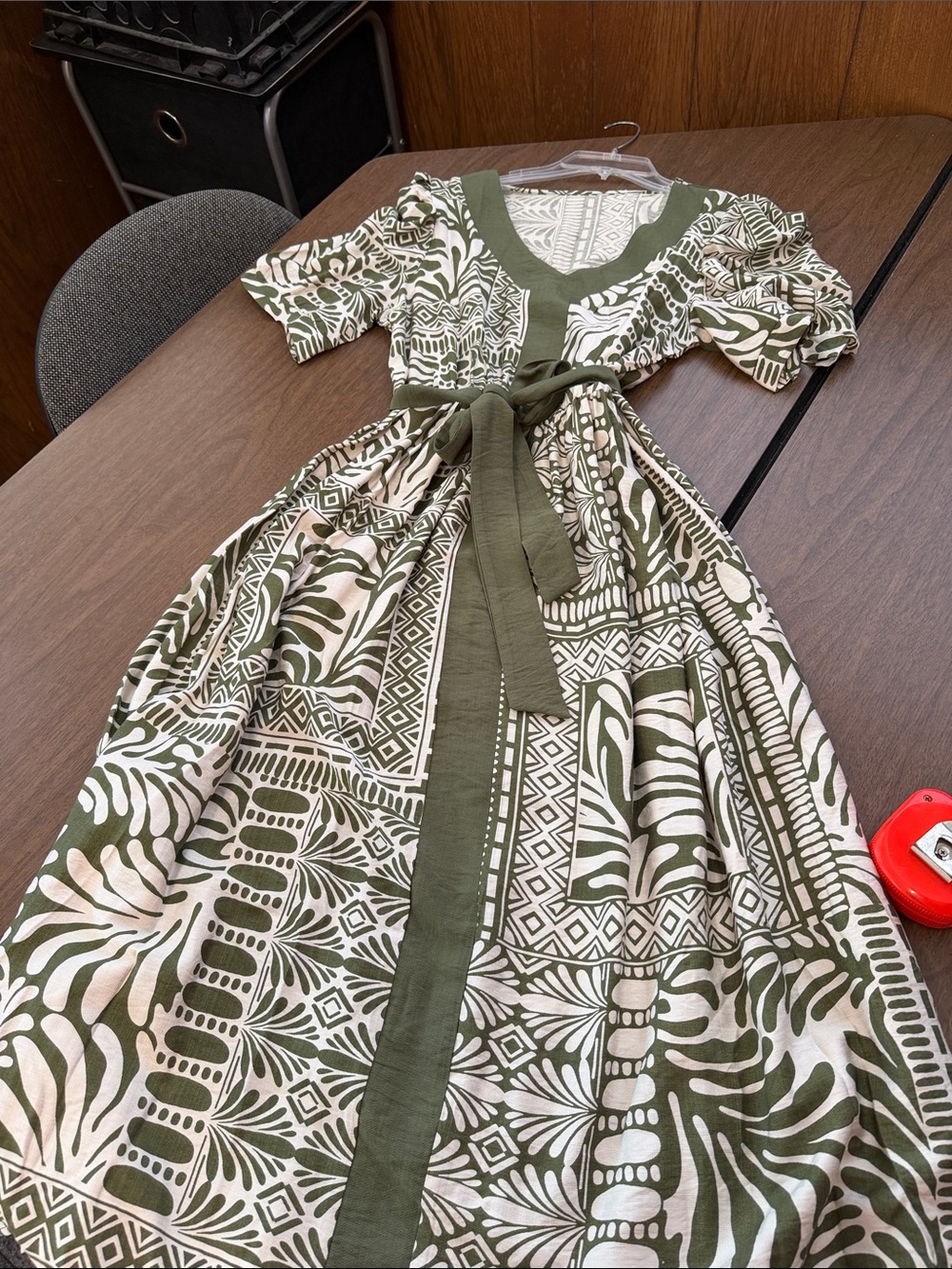 SHEIN Olive Green and Cream Printed Tie-Waist Maxi Dress